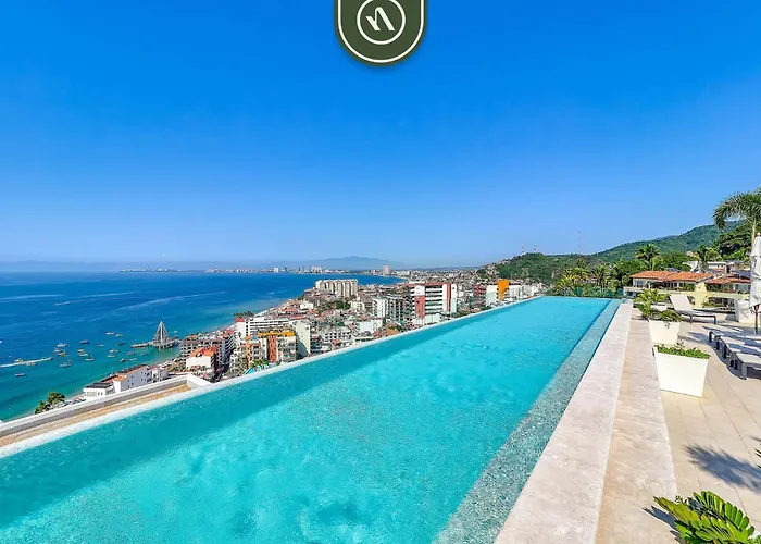 Great Apartment With Rooftop Pool