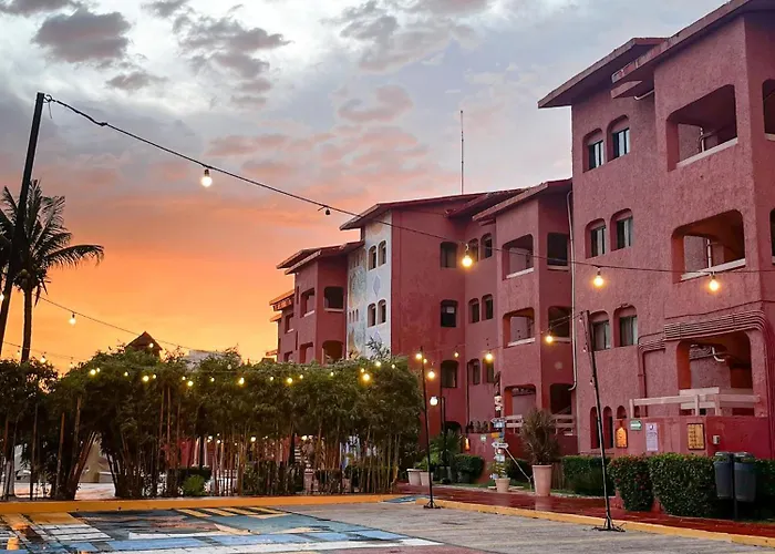 Selina Cancun Laguna, Hotel Zone