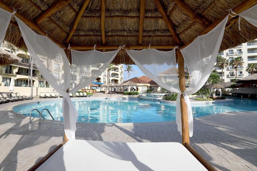 Emporio Resort Cancun