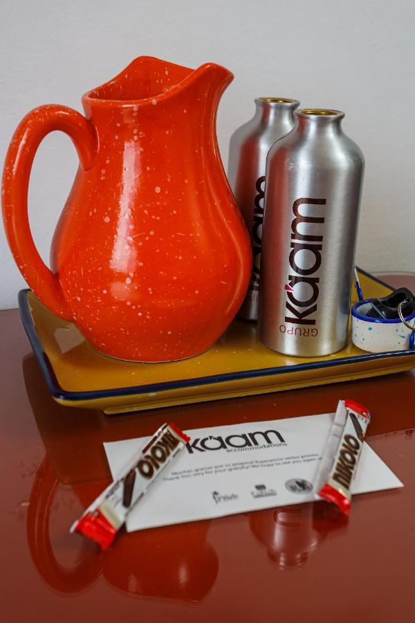 Kaam *