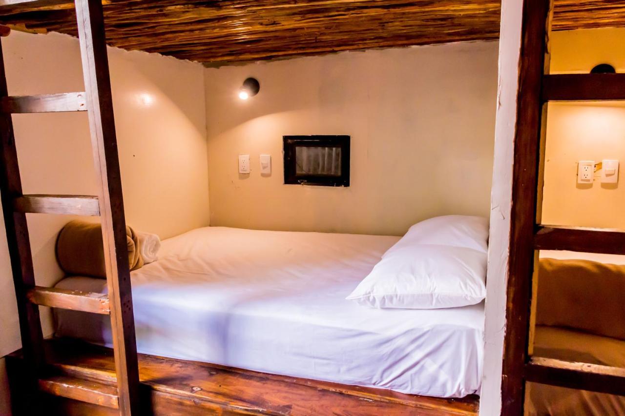 Bed & Breakfast Oostel Smart - Playa Tulum