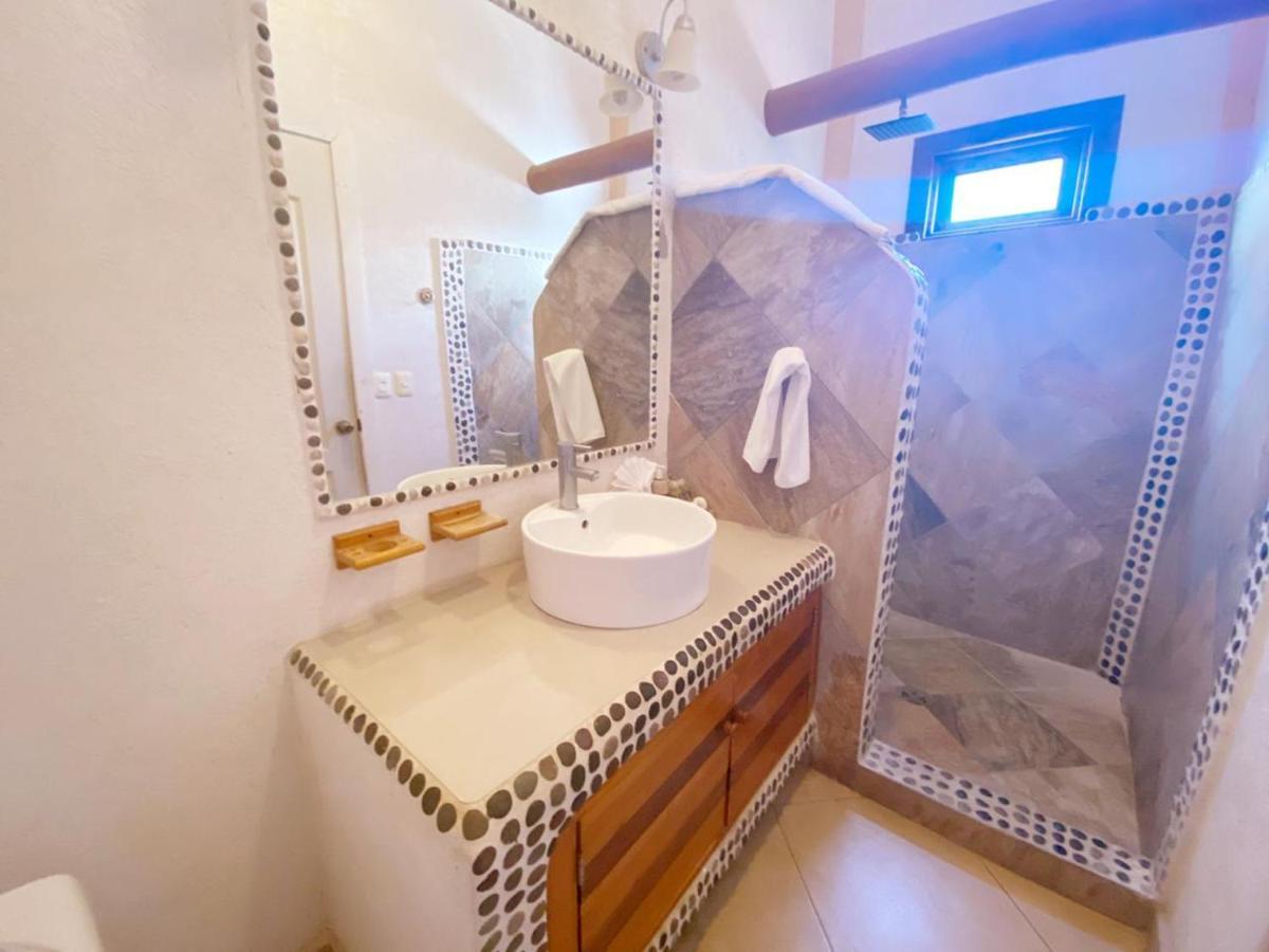 La Madera Aparthotel Zihuatanejo
