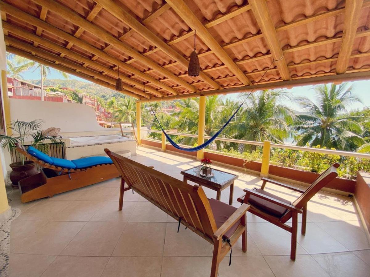 La Madera Zihuatanejo