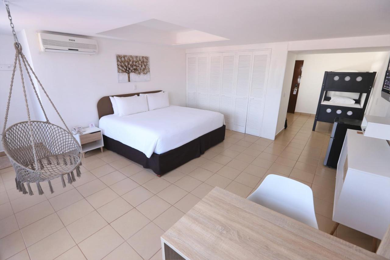 & Trademark Collection By Wyndham Hotel Cozumel