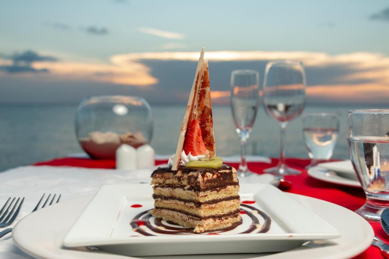 & Trademark Collection By Wyndham Hotel Cozumel
