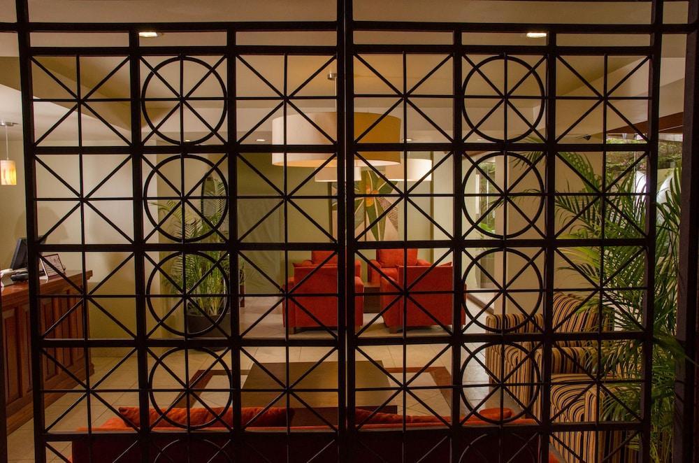 Hotel Colonial