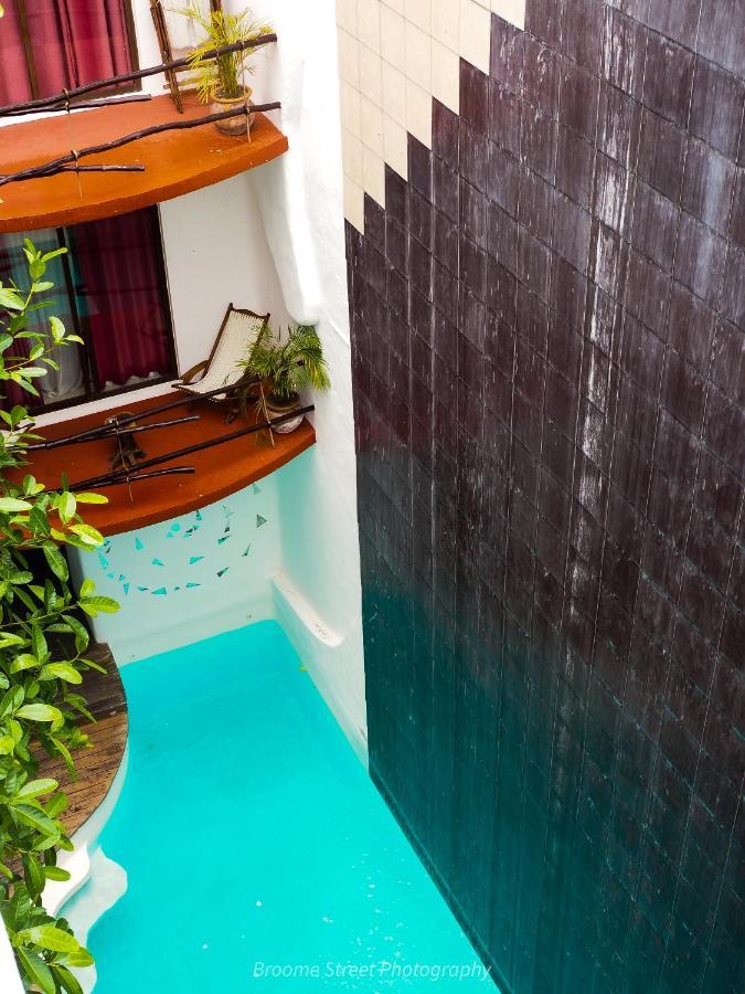Kinbe - Few Steps From 5th Avenue And The