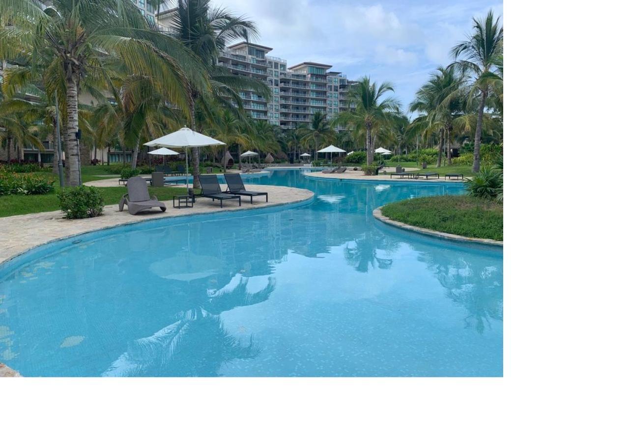 Hermosa Playa En Diamante, Isla Apartment