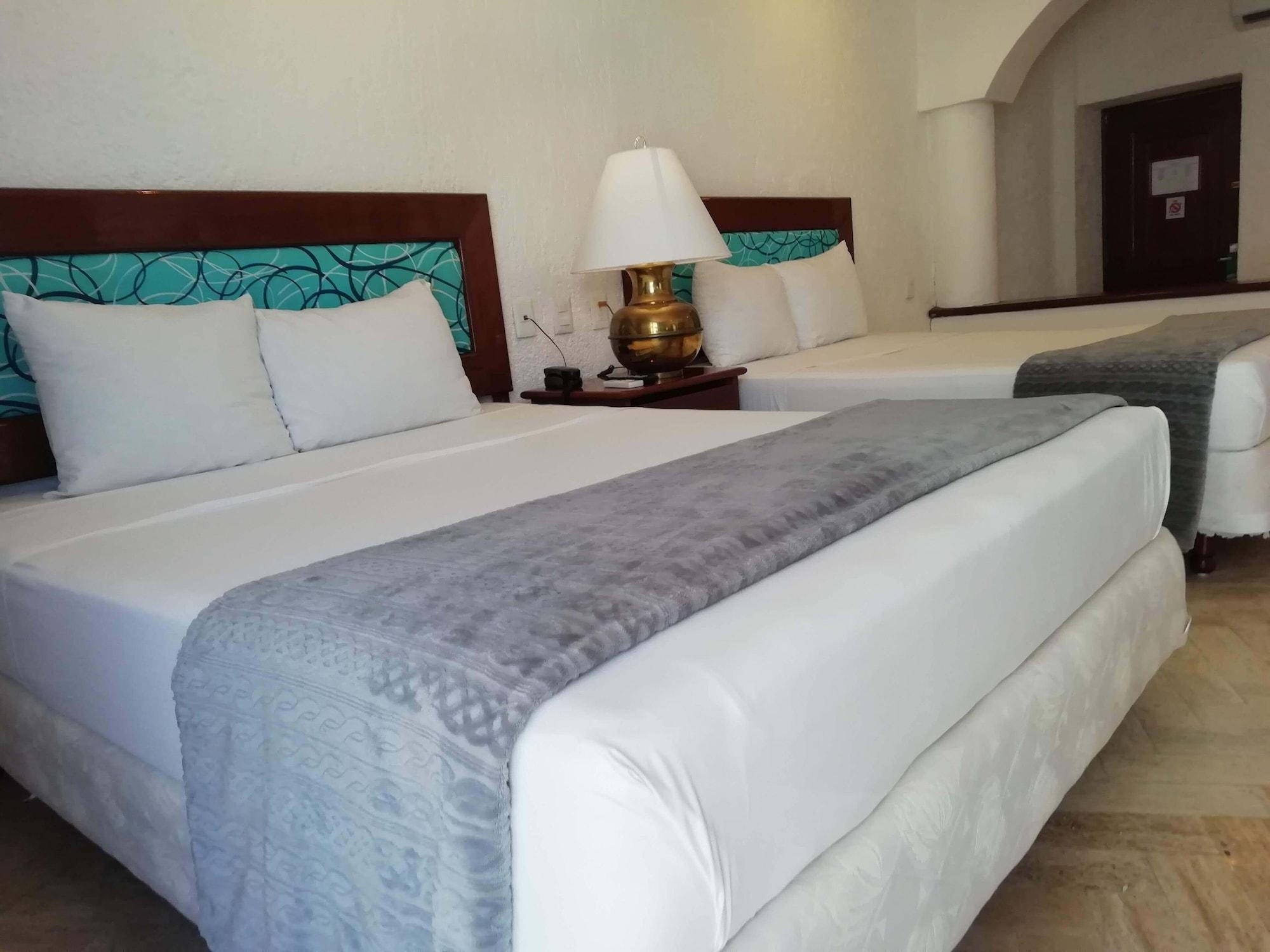 Costa Blanca Hotel Cancun