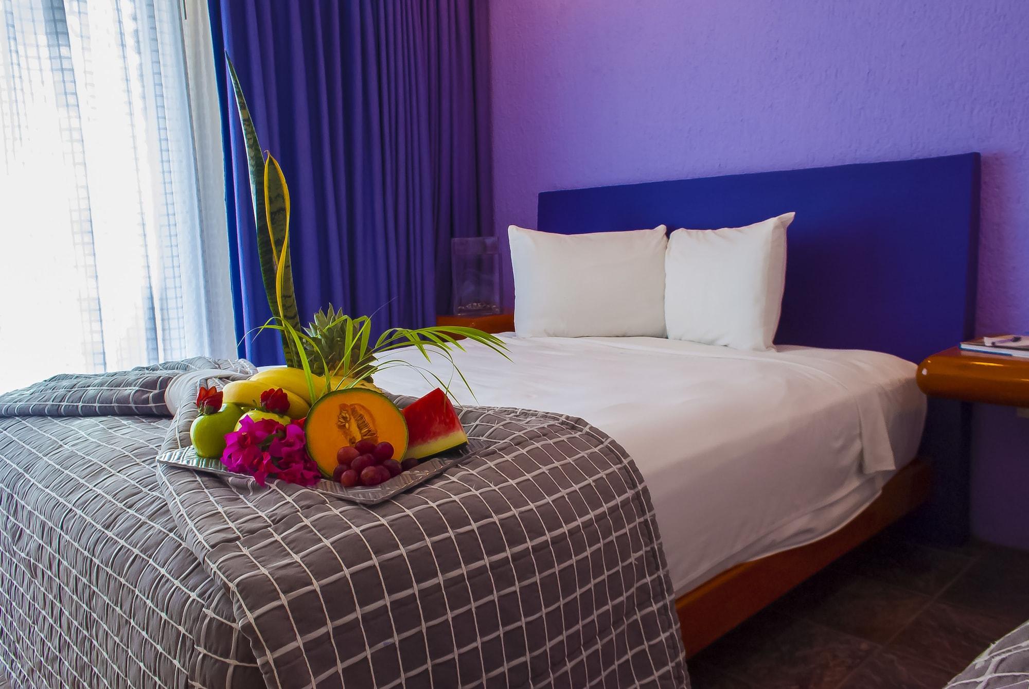 Hotel Patios 4*
