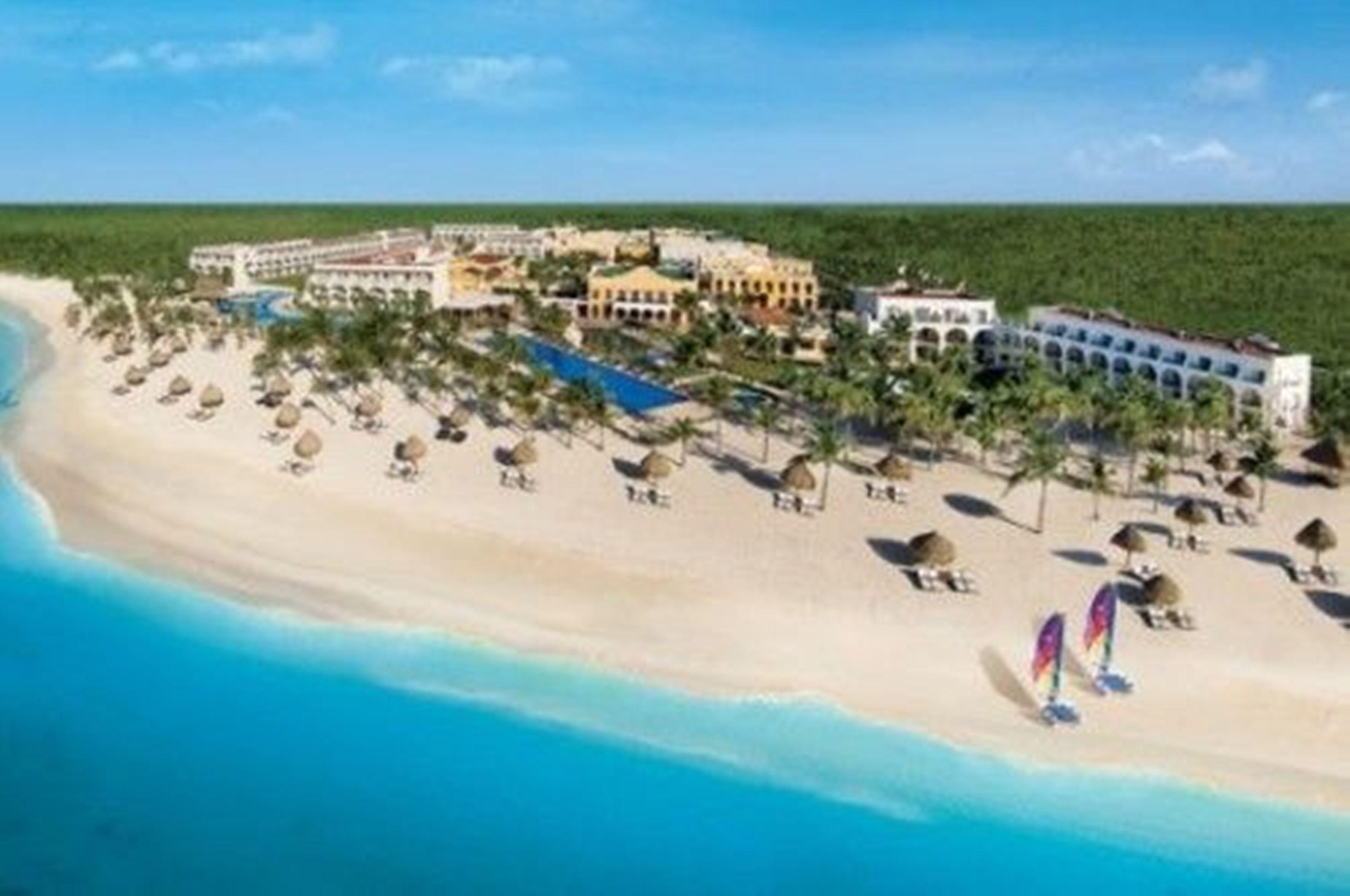 Dreams & Tulum