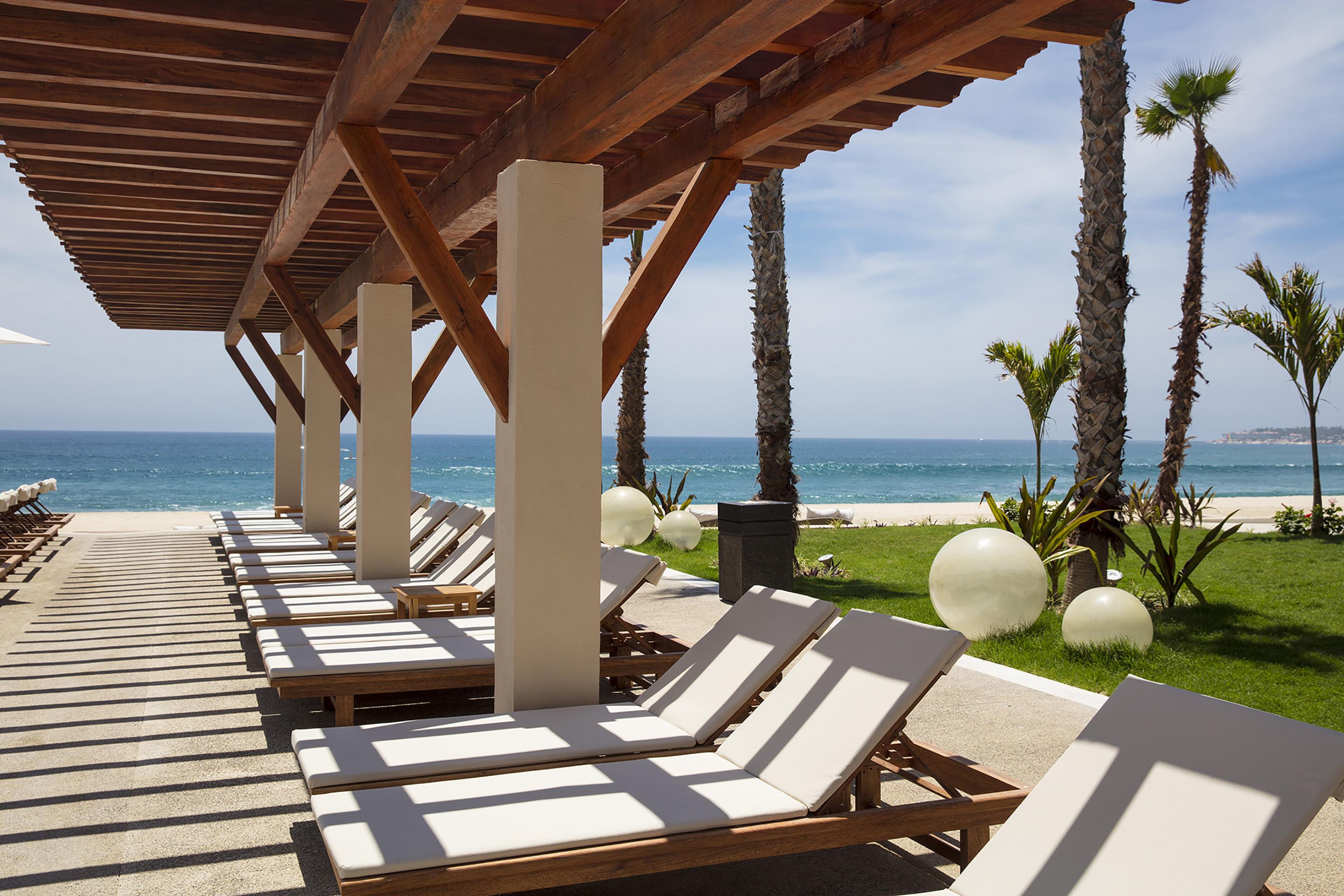Krystal Grand Cabos Resort