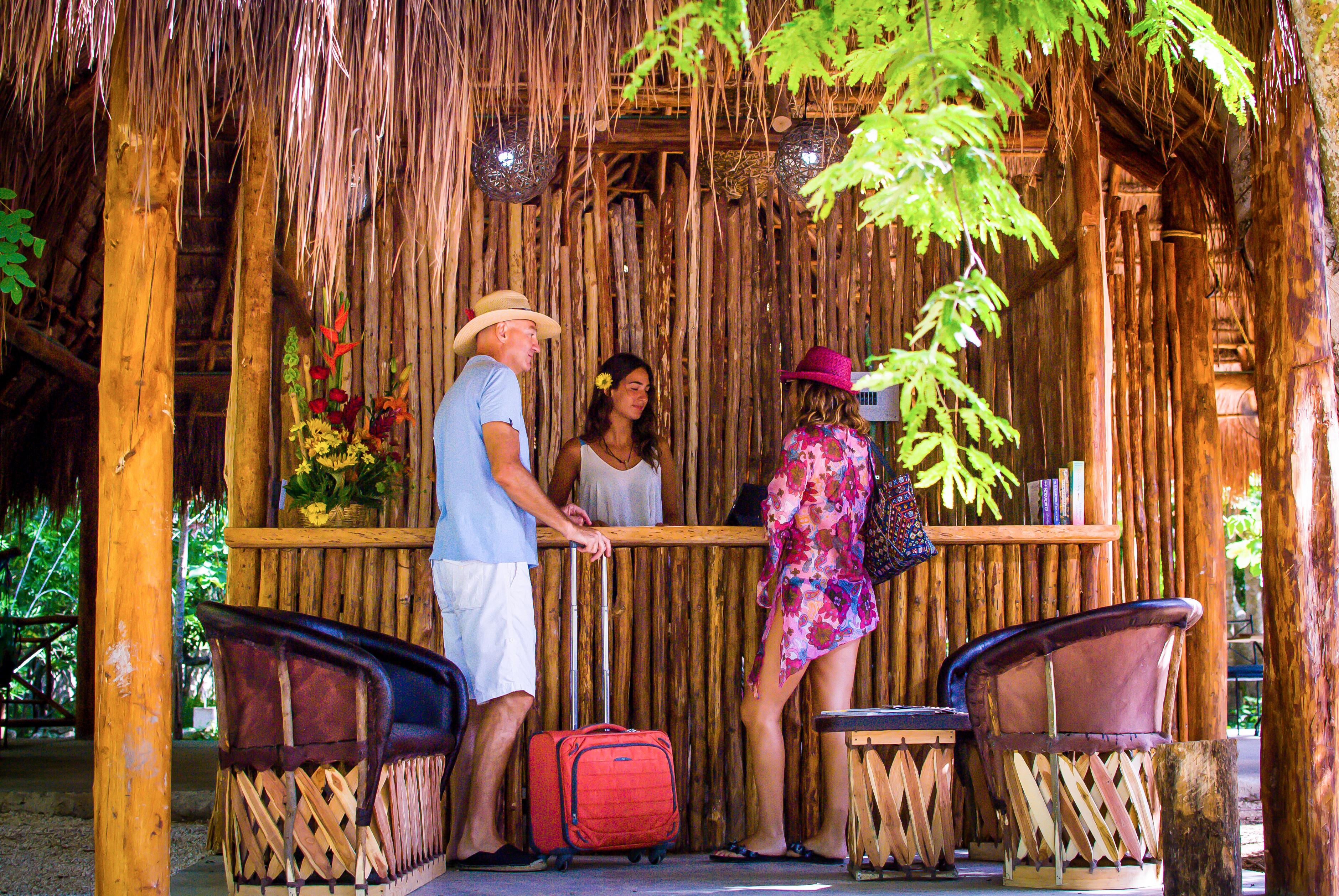 Natura Glamping Hotel 3*