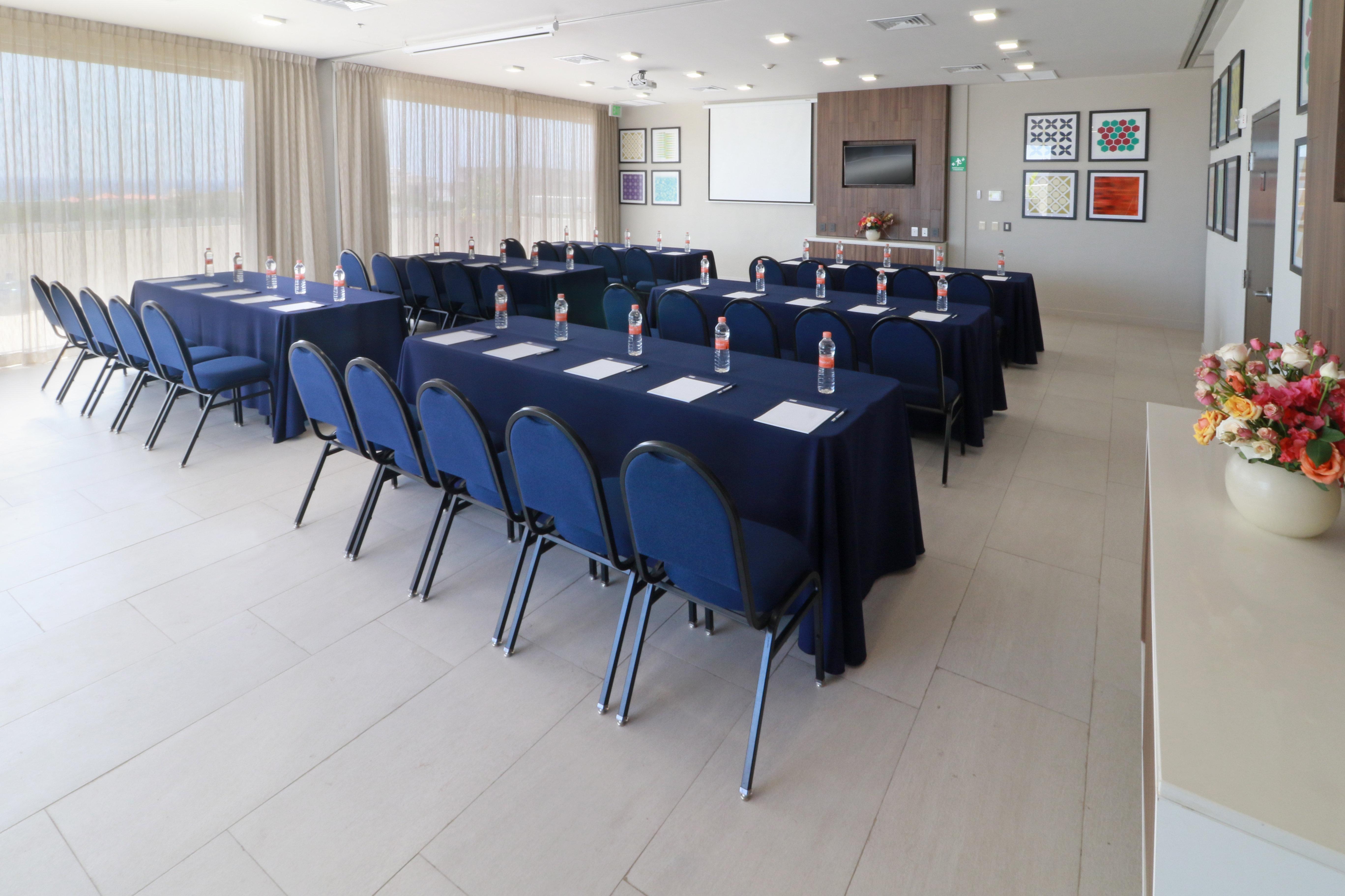 Hotel Express & - By Ihg 3*