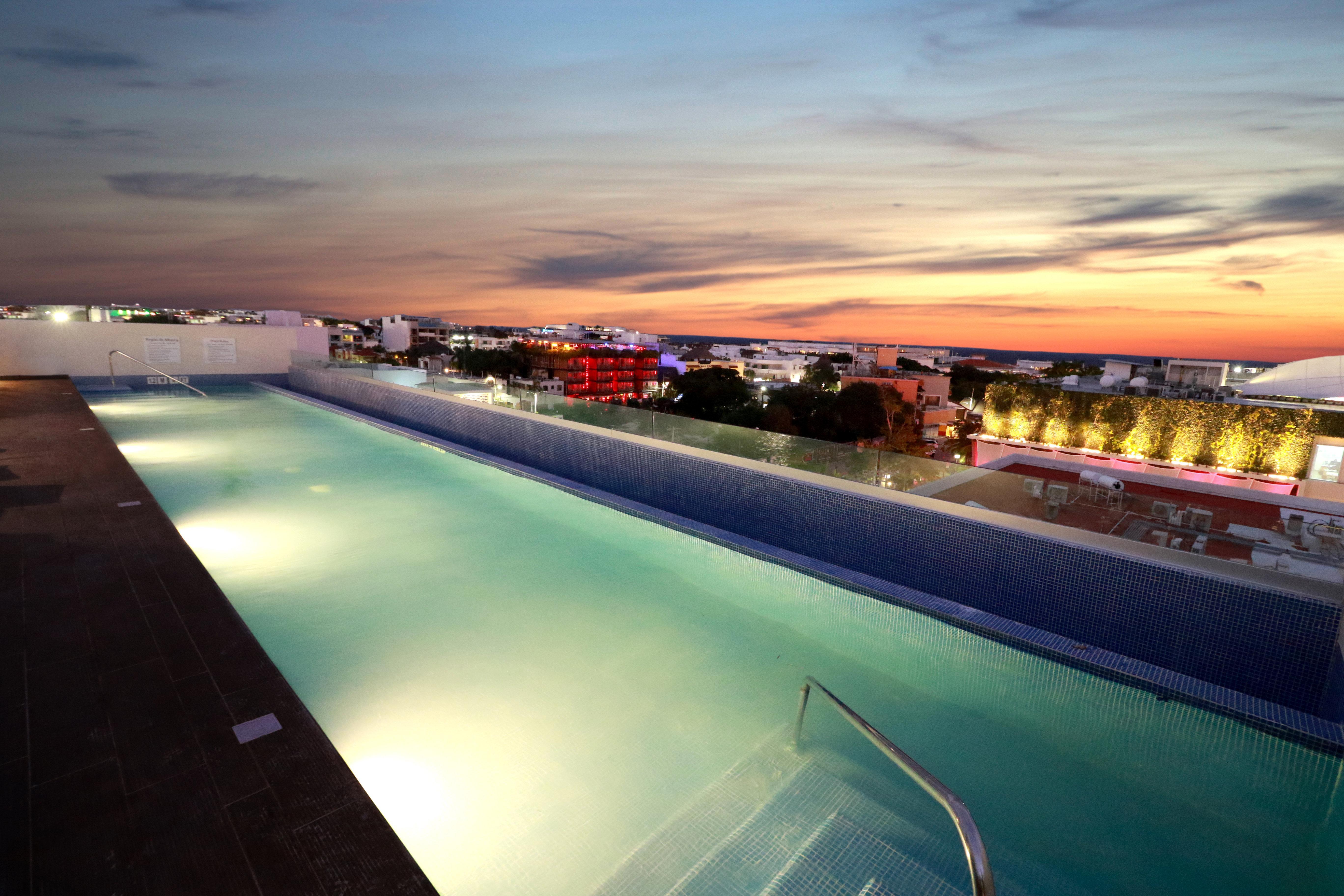 Hotel Express & - By Ihg 3*