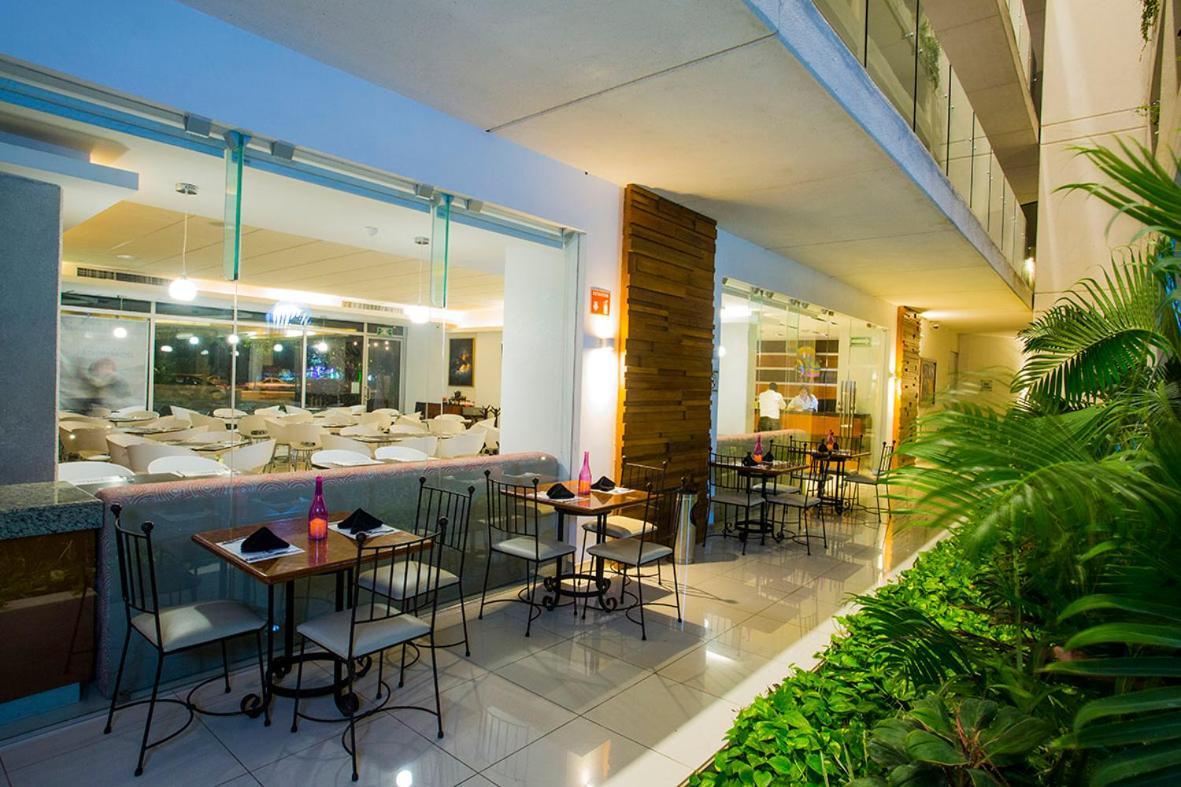 Hotel Meson De La Luna & 5*