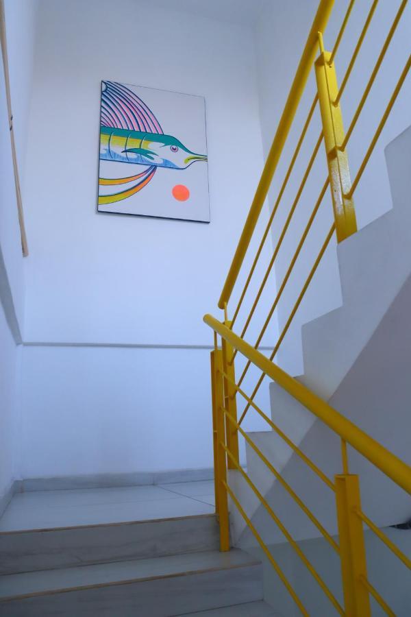 Casa Mandarine , Amazing Private W Balcony, Rooftop, Hammocks, Ac, Smartv, 100mbs!