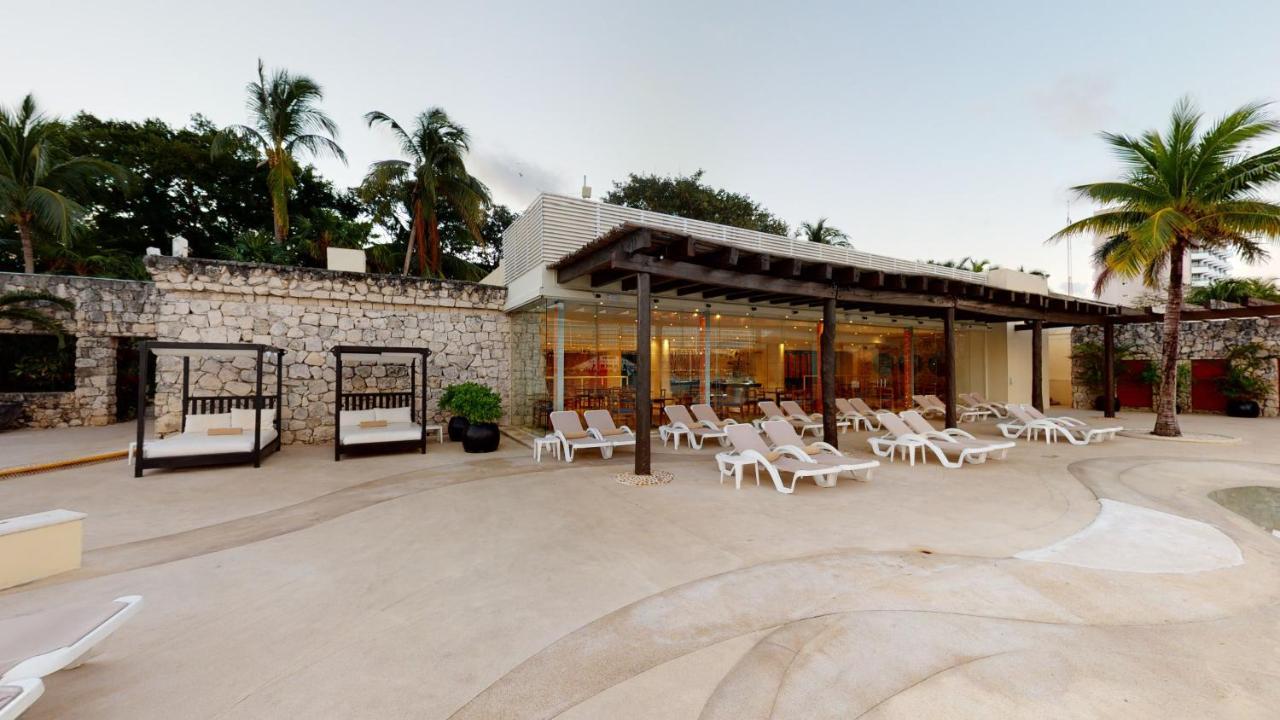 Grand Park Royal Resort 5*