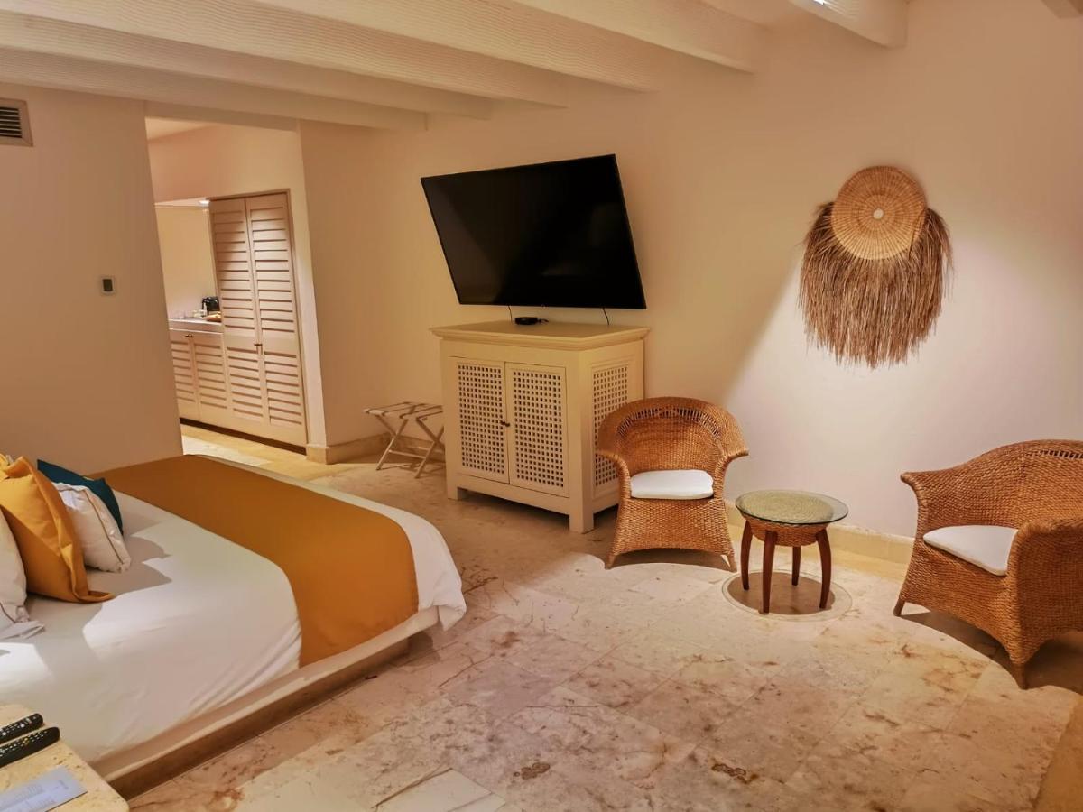 Tres Vidas Acapulco Hotel