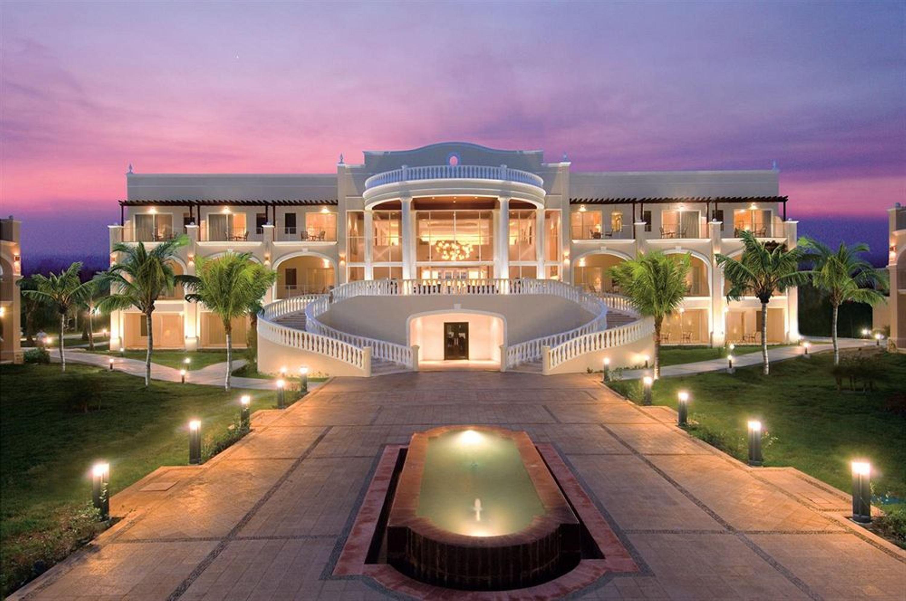Dreams & Resort 5*