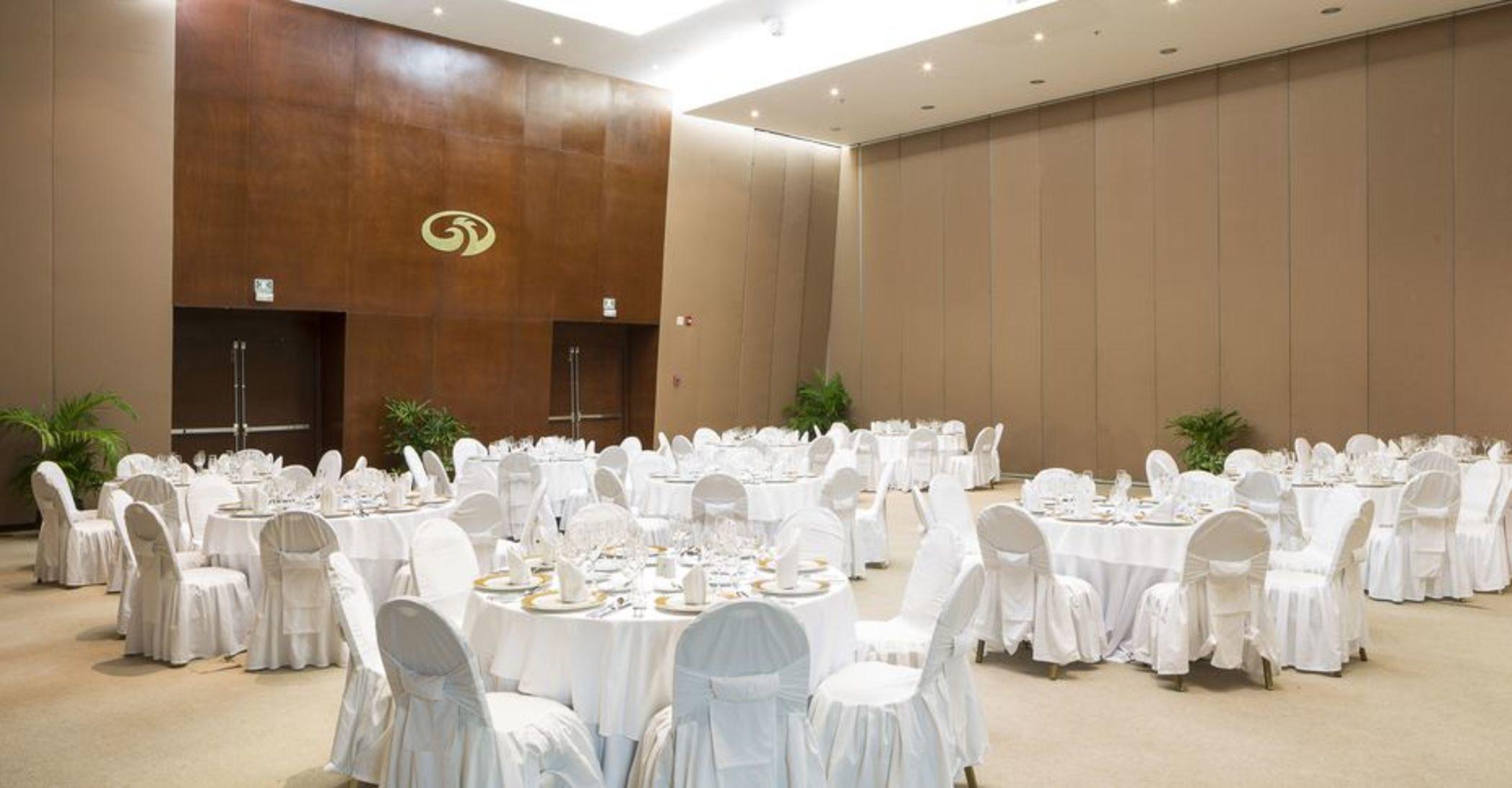 Grand Palladium White & Resort 5*