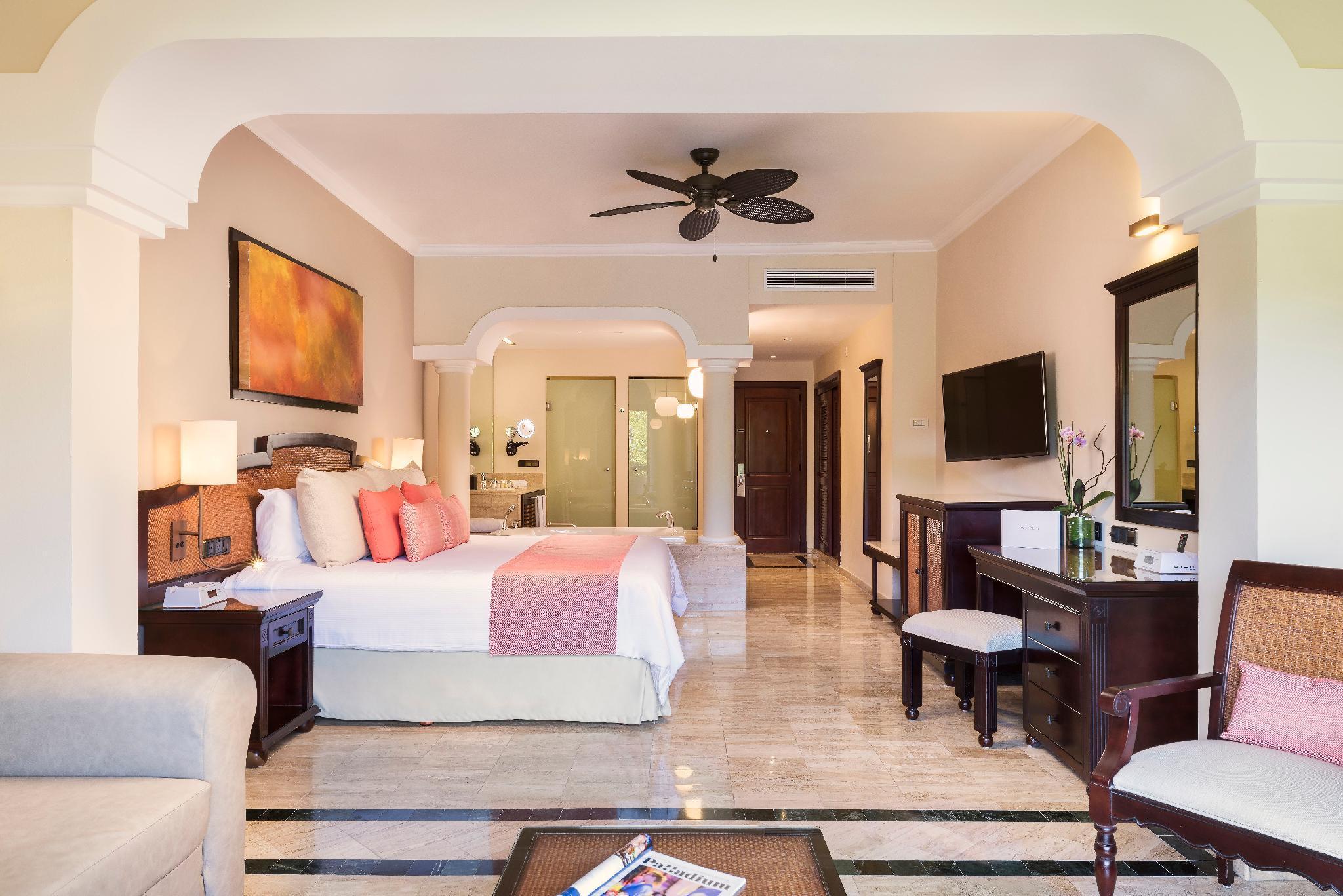 Resort Grand Palladium White & Akumal