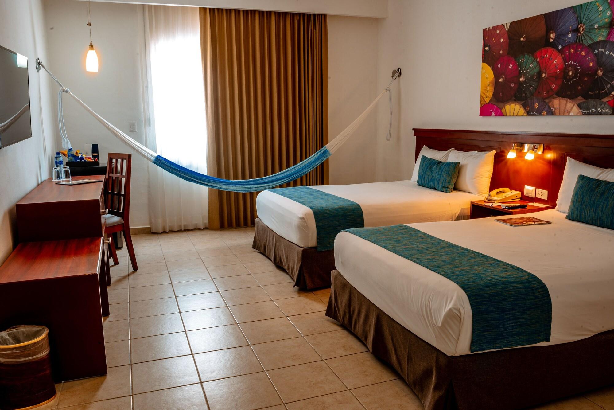 Hotel Meson De La Luna & Merida