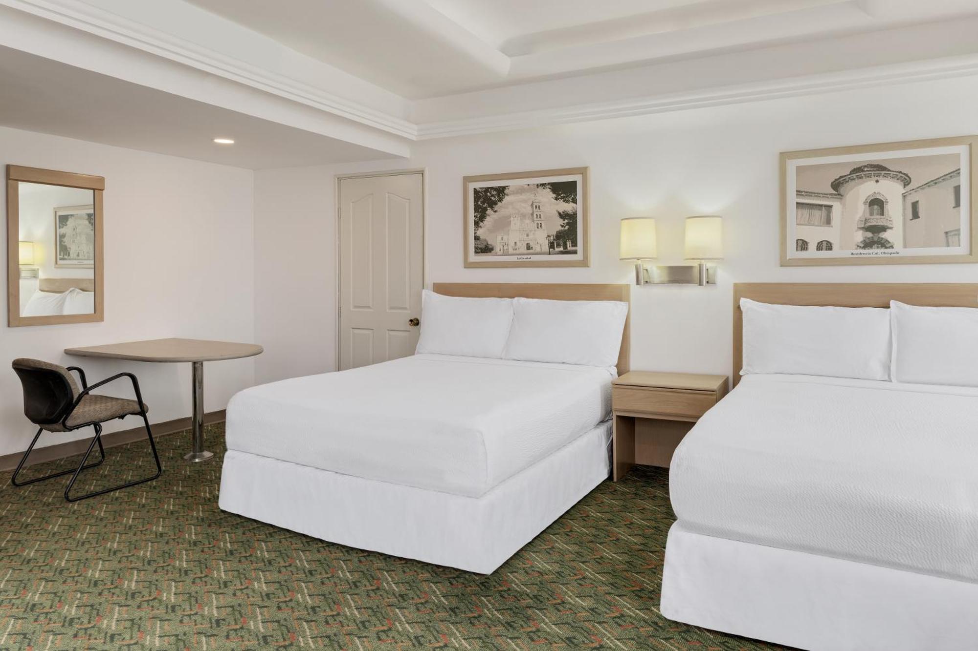 Macroplaza 4* Monterrey