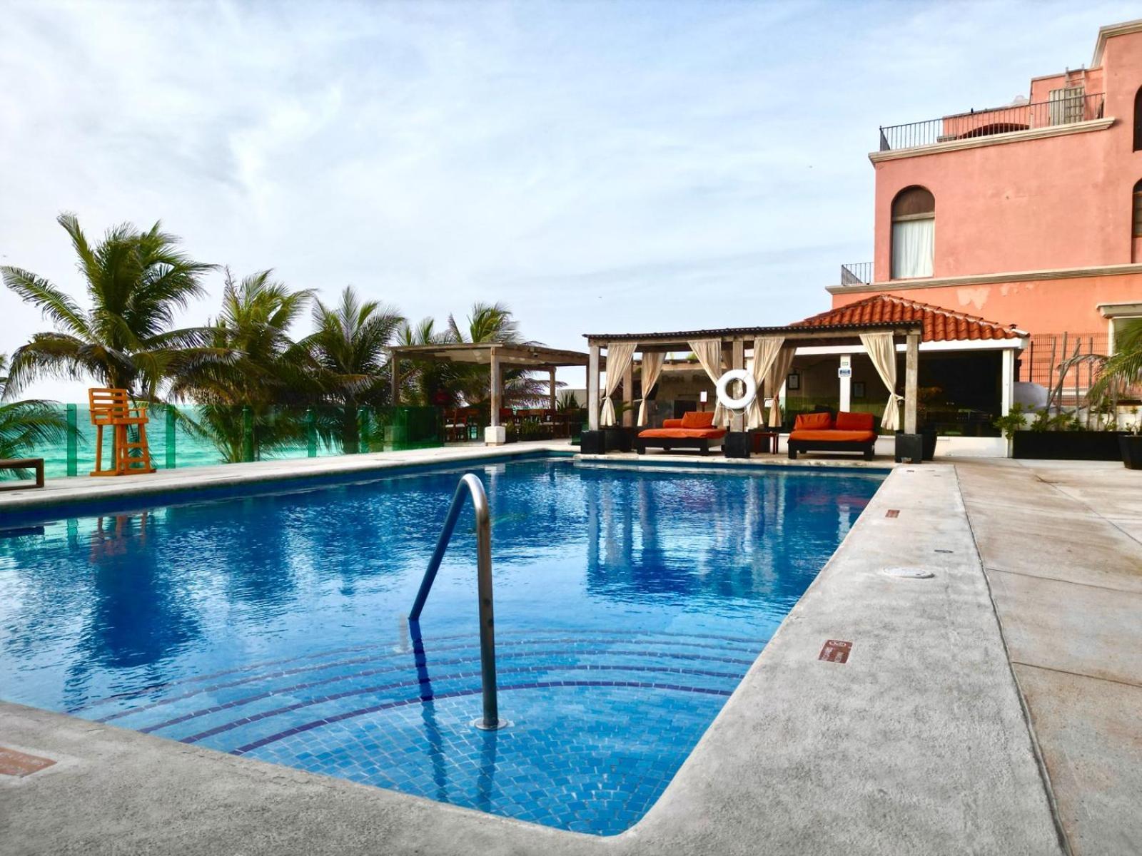 Flamingo Cancun
