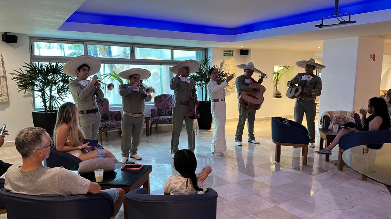 Flamingo Hotel Cancun