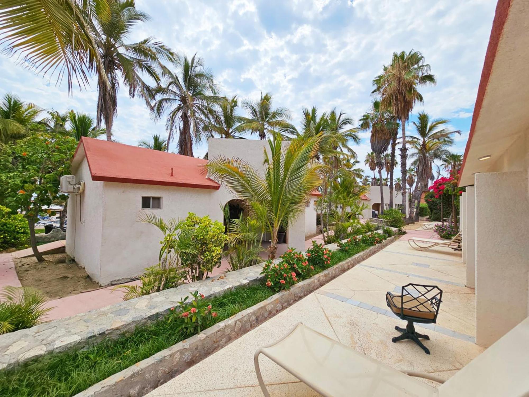 Hotel Buena Vista Oceanfront & Hot Springs
