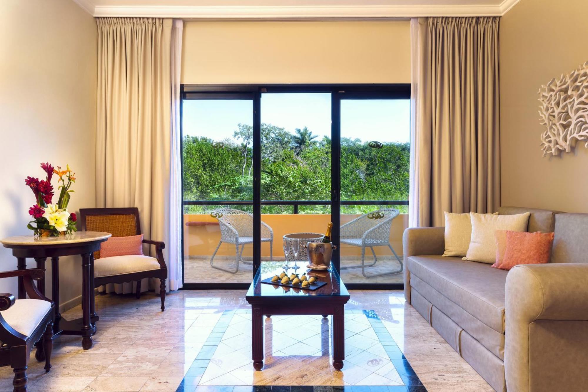 Resort Grand Palladium White & Akumal