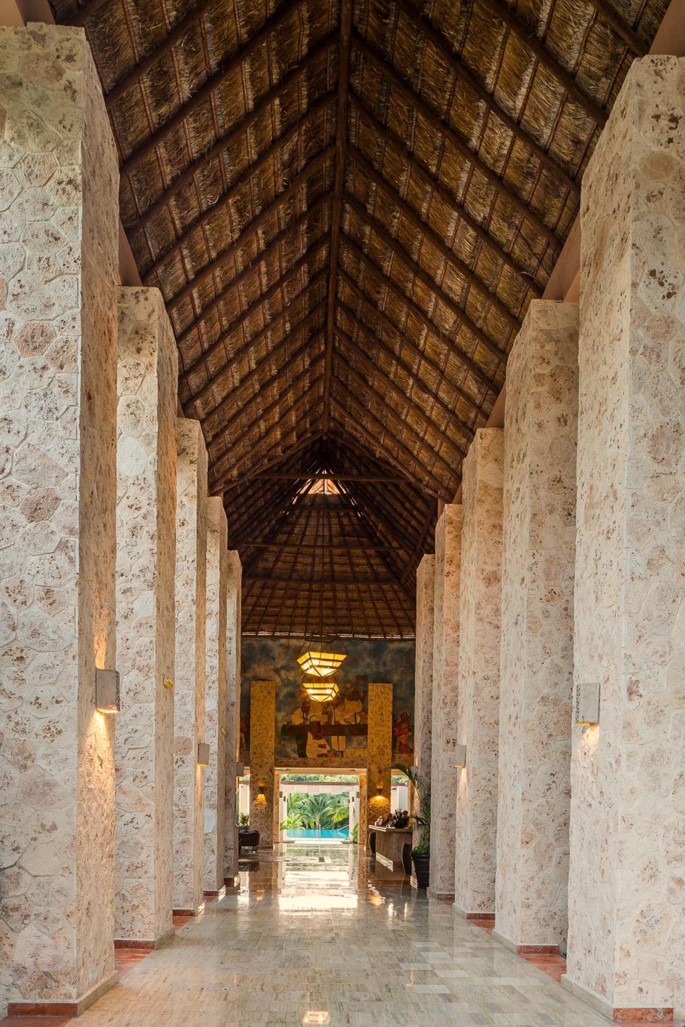 Grand Palladium White & Resort Akumal