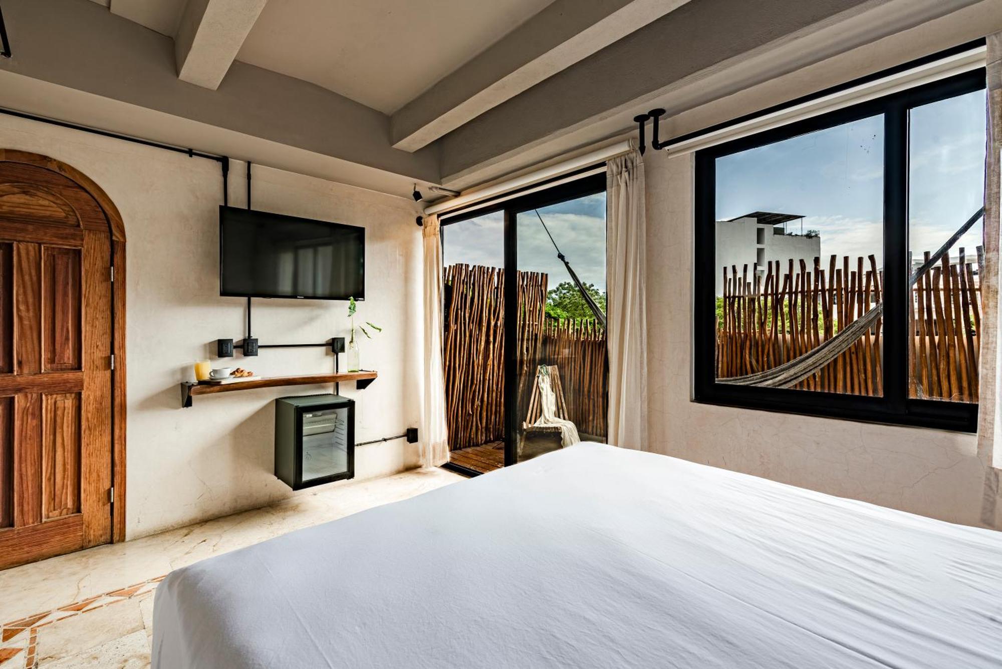 Caribbean Paradise & - 5th Avenue Hotel Playa del Carmen