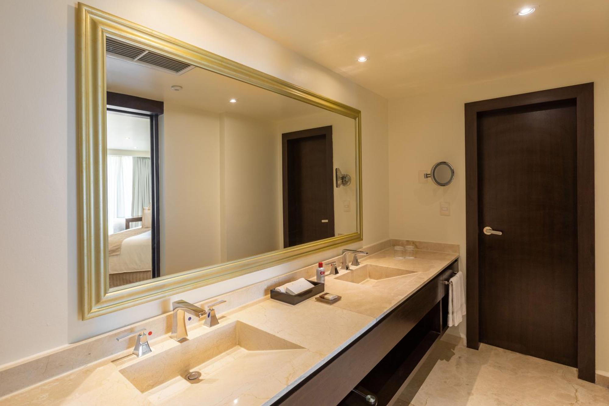 Moon Palace Nizuc Resort 5*