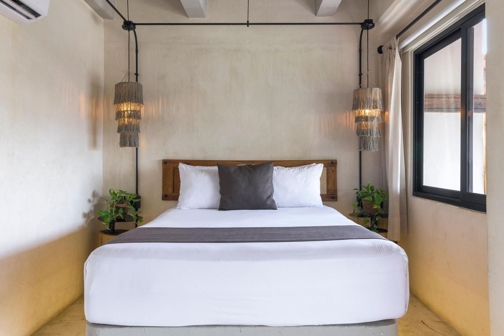 Caribbean Paradise & - 5th Avenue Hotel
