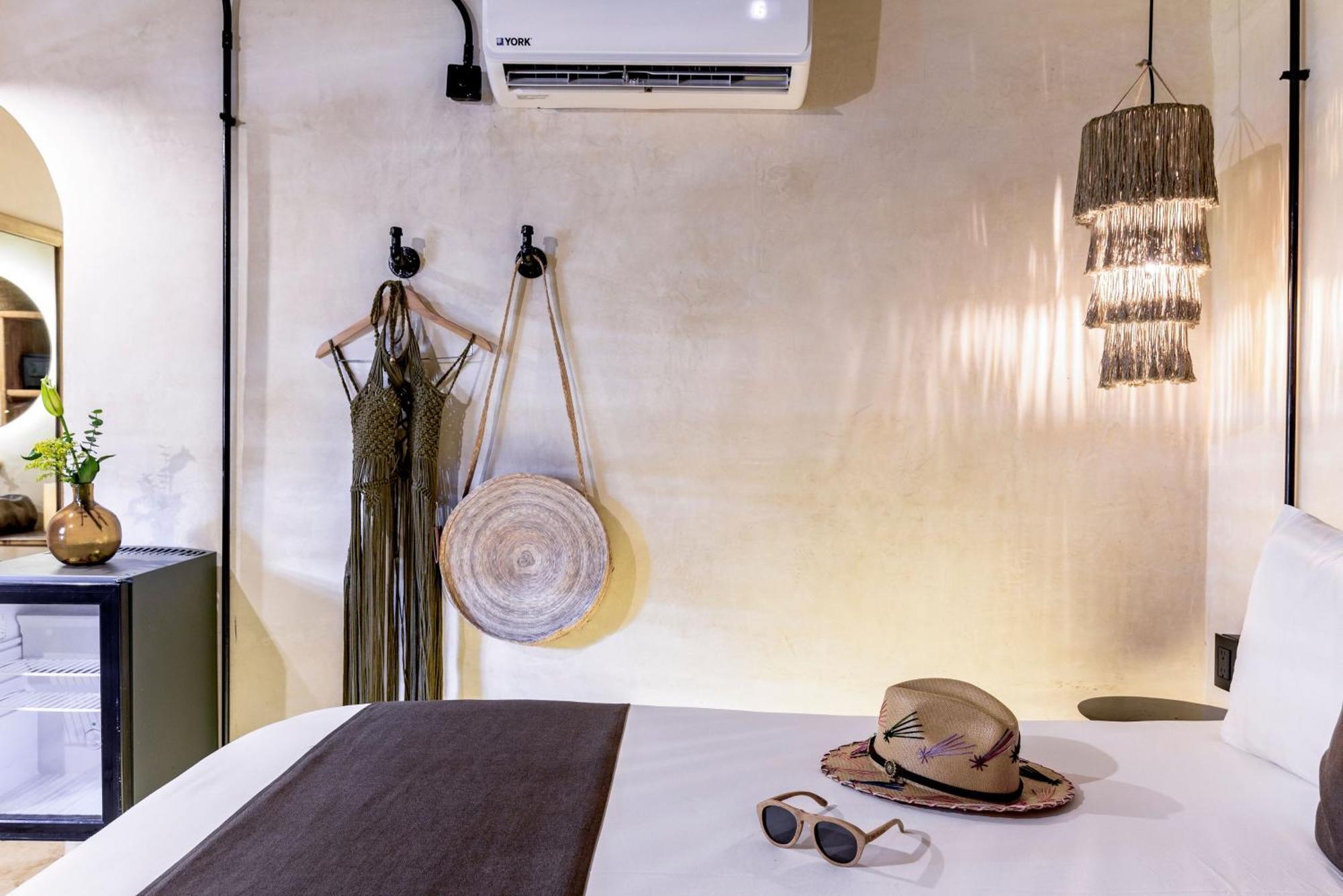 Caribbean Paradise & - 5th Avenue Hotel