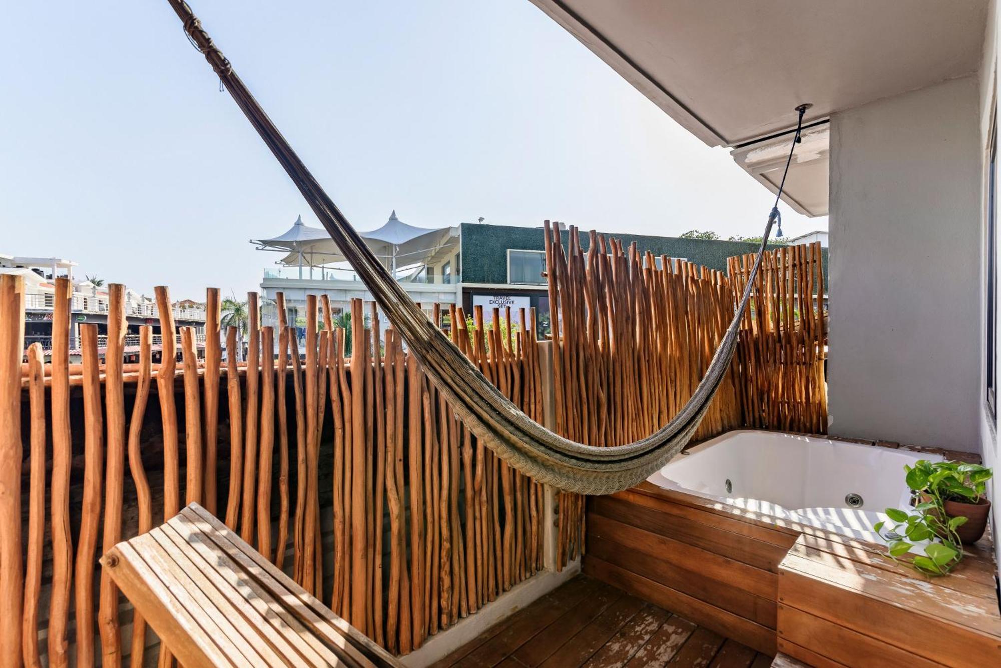 Caribbean Paradise & - 5th Avenue 4* Playa del Carmen
