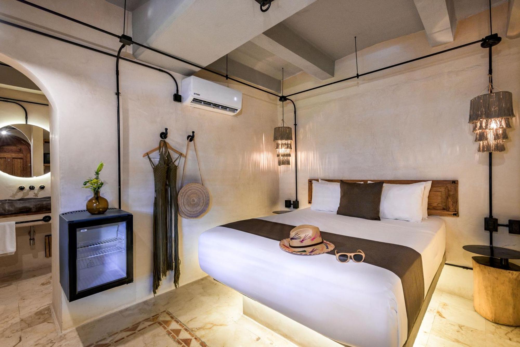 Caribbean Paradise & - 5th Avenue Playa del Carmen
