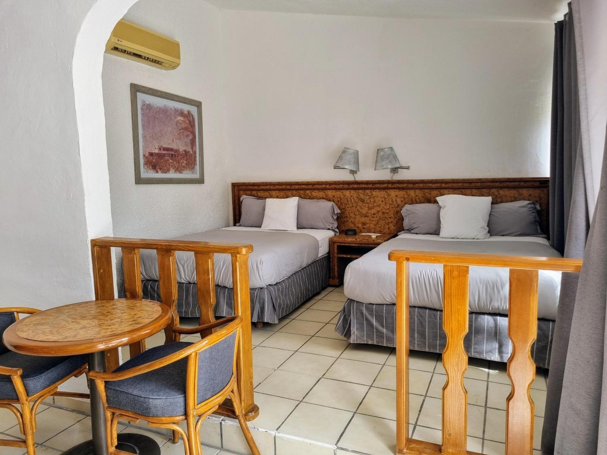 Buena Vista Oceanfront & Hot Springs Hotel