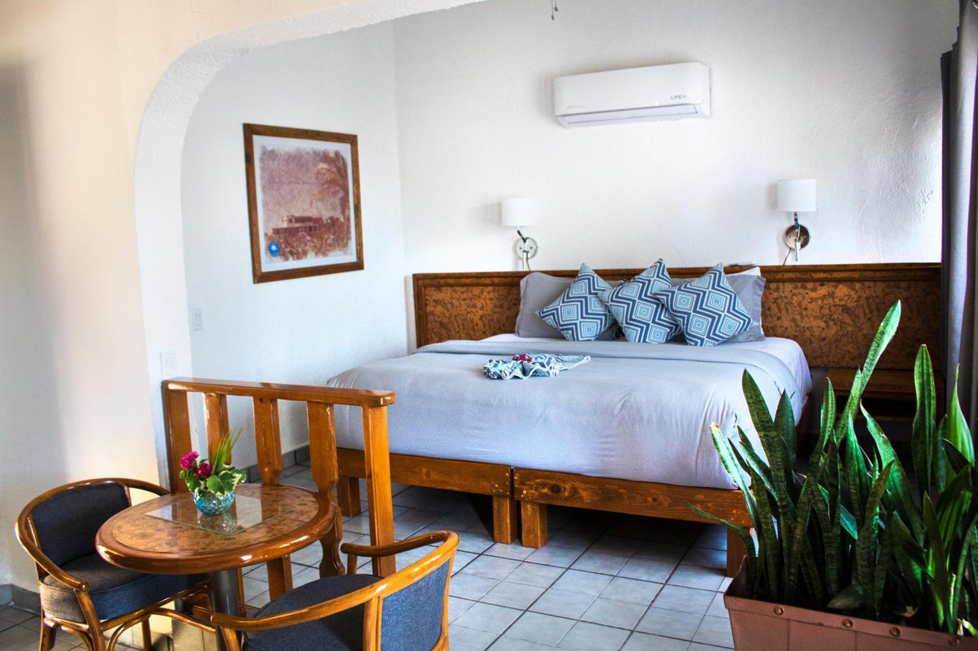 Hotel Buena Vista Oceanfront & Hot Springs 3*