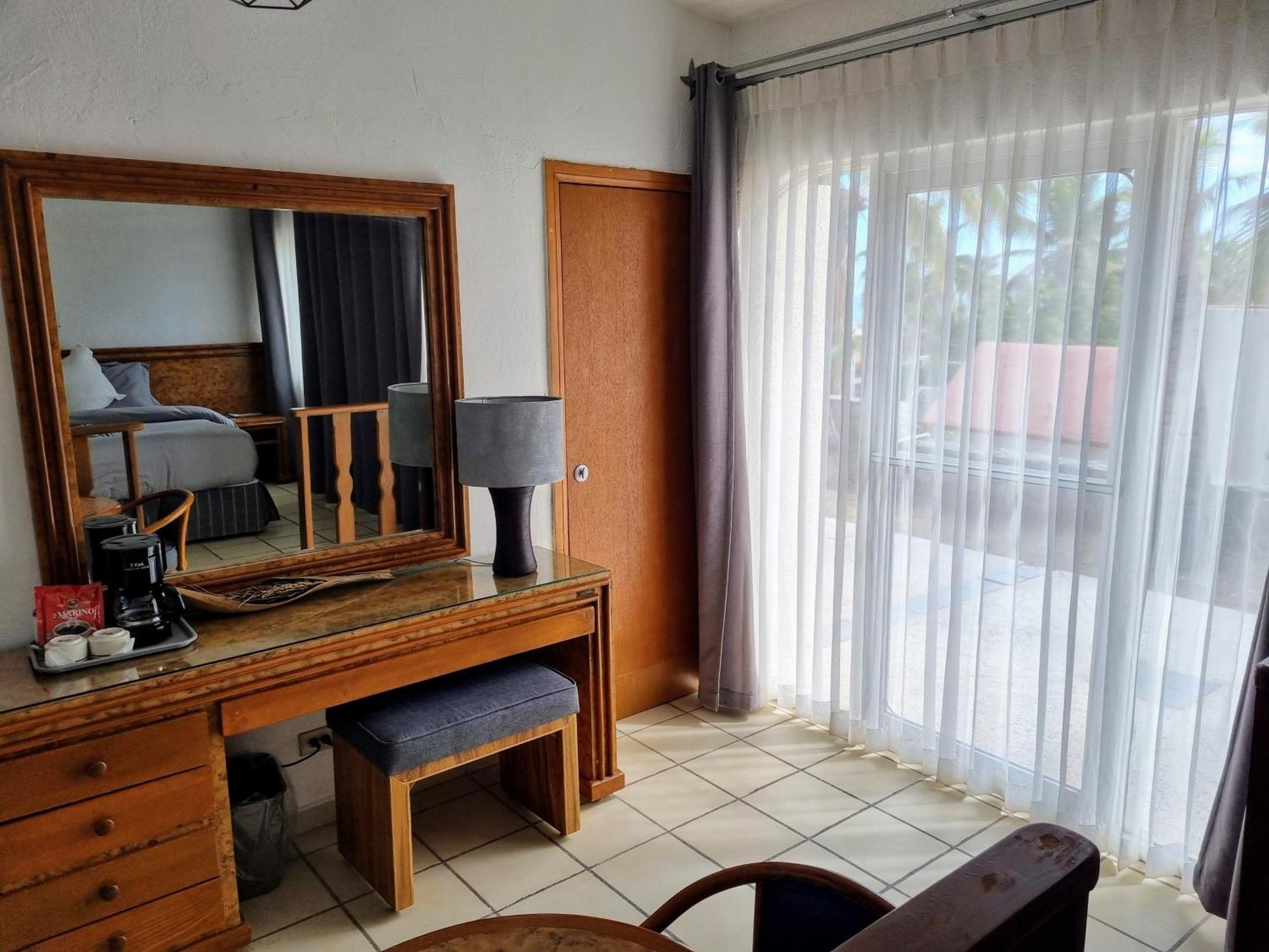 Buena Vista Oceanfront & Hot Springs Hotel 3*