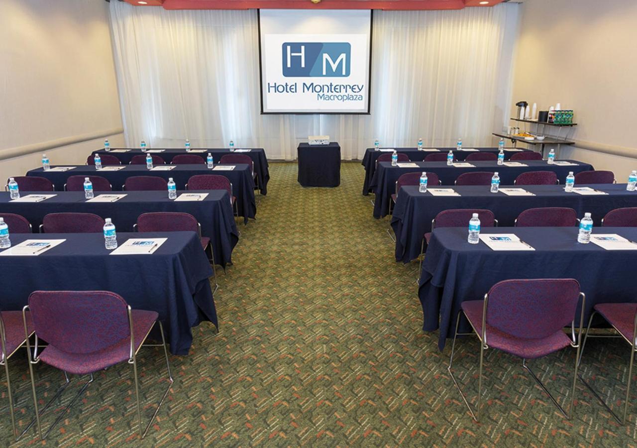 Hotel Macroplaza 4*