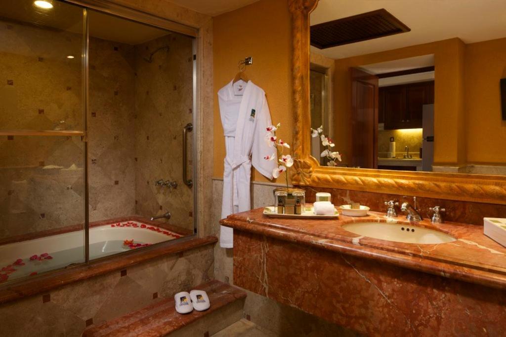 Beach Resort Suite * Cabo San Lucas