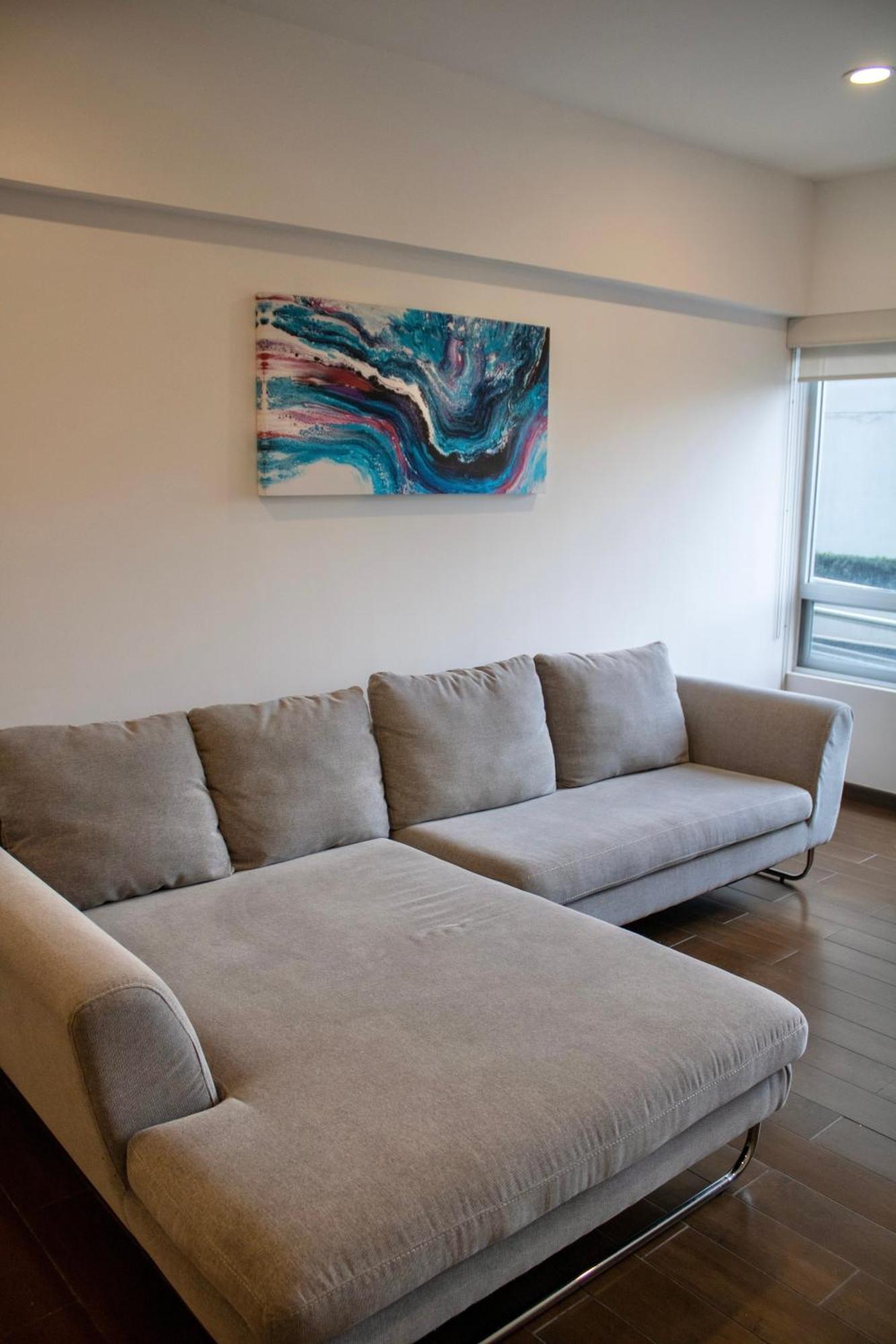 En Zona De Hospitales En Planta Baja Apartment