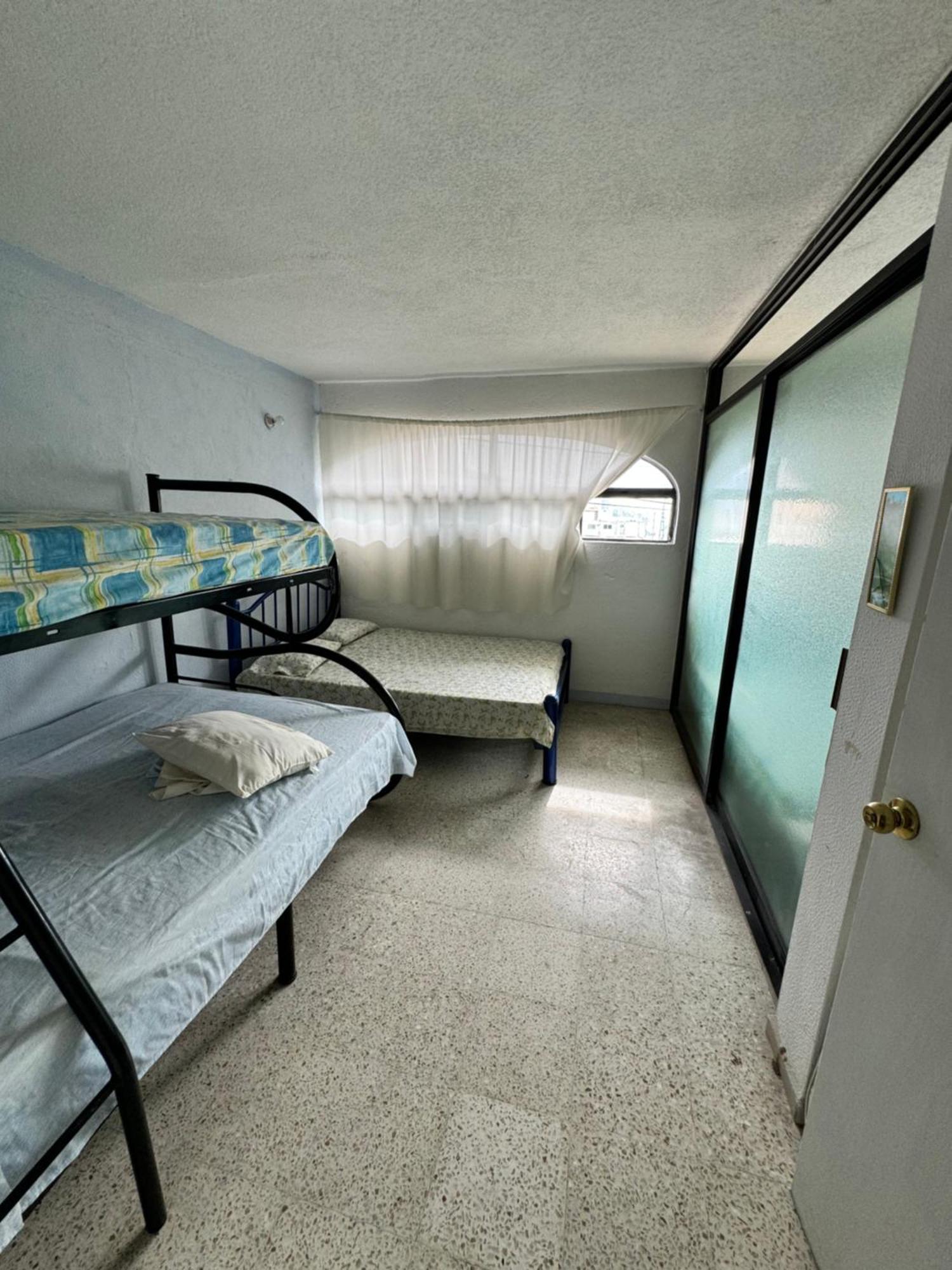 Blue Coast With Pool And Ocean View 10 To 35 P *