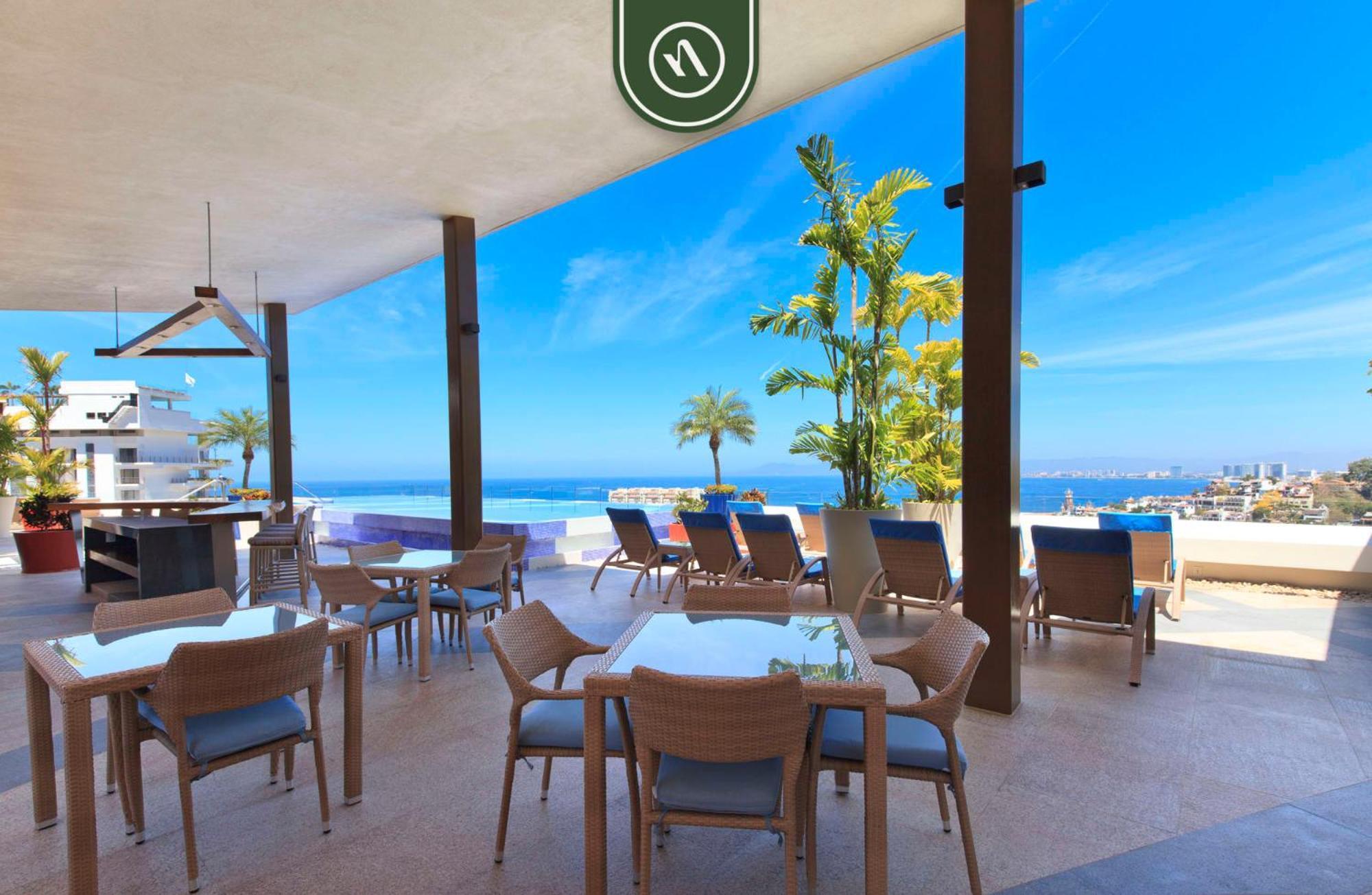 Great With Rooftop Pool * Puerto Vallarta