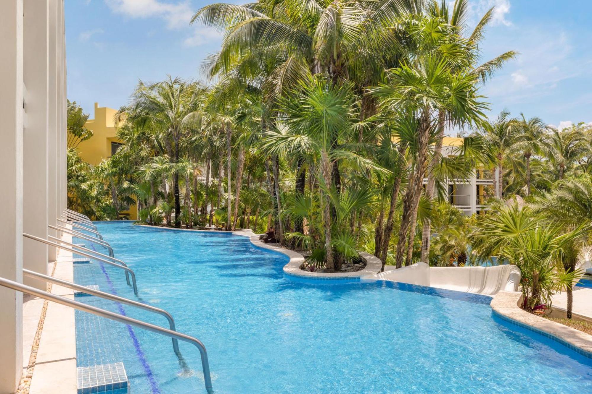 Secrets Aura - Adults Only Resort 4*