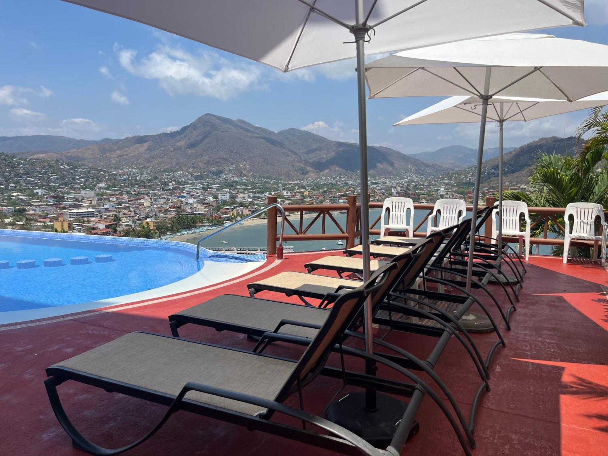 Hotel El Morro Zihuatanejo