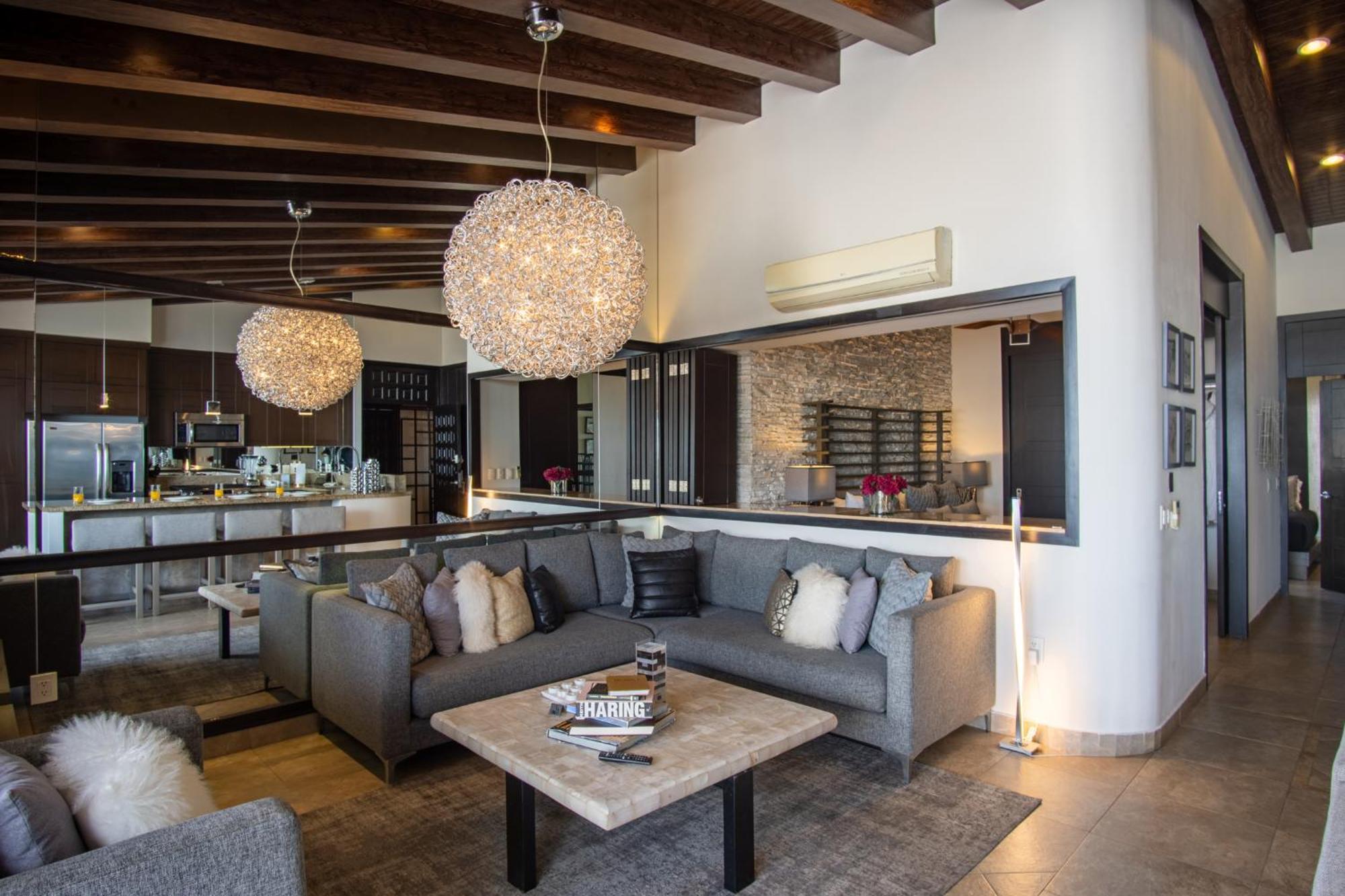 Apartment Pinnacle 180